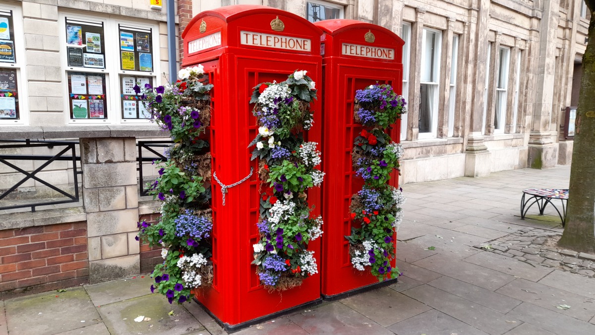 Red telephone box - Wikipedia